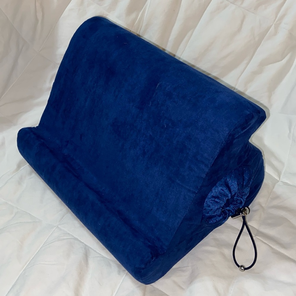 Like new flippy multi angle soft Tablet Pillow